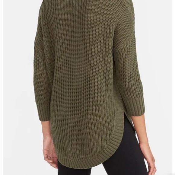Express Cable Knit Cowl Neck Circle Hem Olive Green Sweater Size Small NWT - Picture 2 of 9